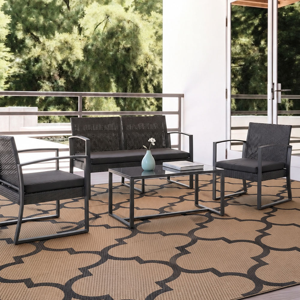 OUTDOOR RUG