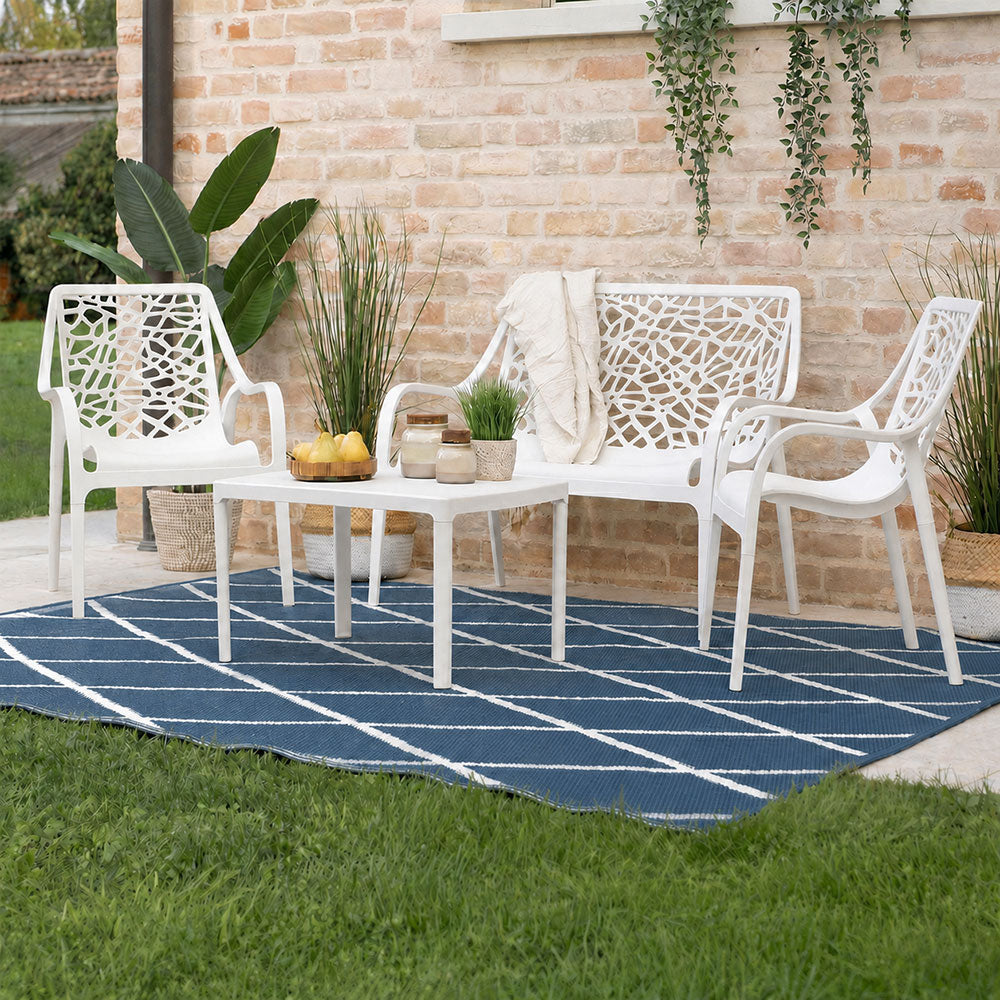 OUTDOOR RUG
